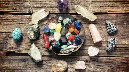 6 Gemstones that Promote Feelings of Peace - Beadsofcambay.com