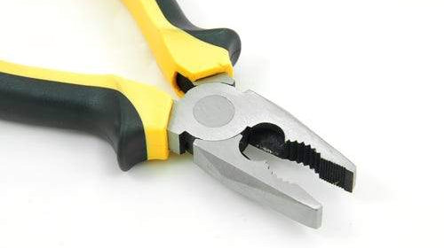 7 Essential Tools Every Jewelry Maker Needs - Beadsofcambay.com