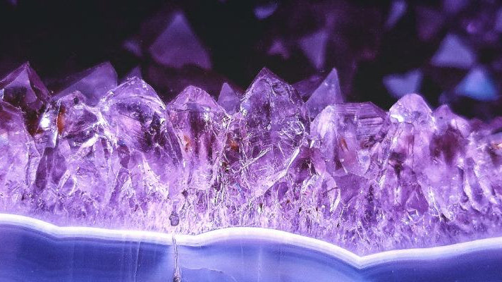 Amethyst Meaning: Healing Properties, Benefits and Uses - Beadsofcambay.com