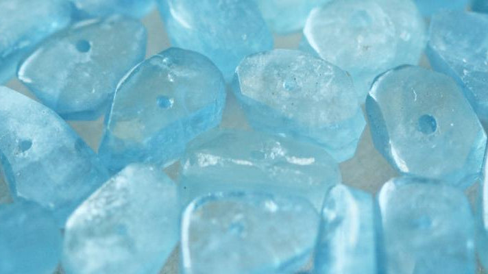Aquamarine Crystal: Meaning, Healing Properties, Facts, and Uses - Beadsofcambay.com