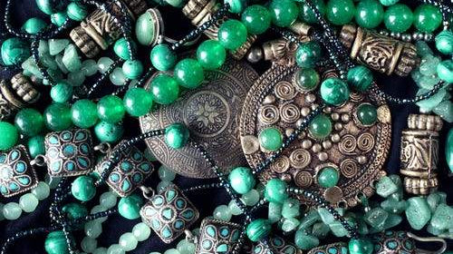 Benefits of Using Emerald Beads in Your Jewelry Creations - Beadsofcambay.com