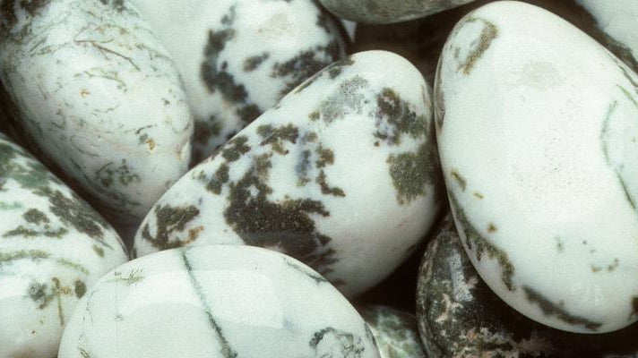 Black Agate Meaning: Healing Properties, Benefits, and Uses - Beadsofcambay.com