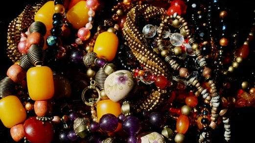 Choosing the Right Material to String Your Bead - Beadsofcambay.com