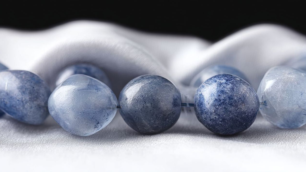 Dumortierite Meaning: Healing Properties, Benefits, and Uses - Beadsofcambay.com