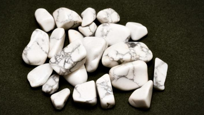 Howlite Crystal Meaning: Healing Properties, Benefits, and Uses - Beadsofcambay.com