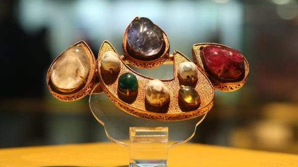 Minimalist Jewelry — 21 Trending Pieces to Buy Right Now - Beadsofcambay.com