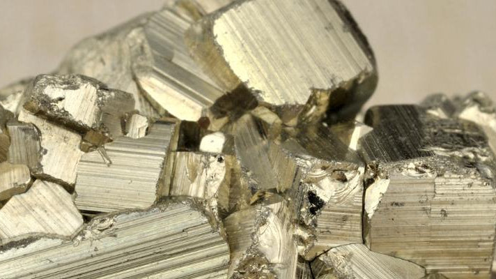 Pyrite Meaning: Healing Properties, Benefits, and Uses - Beadsofcambay.com