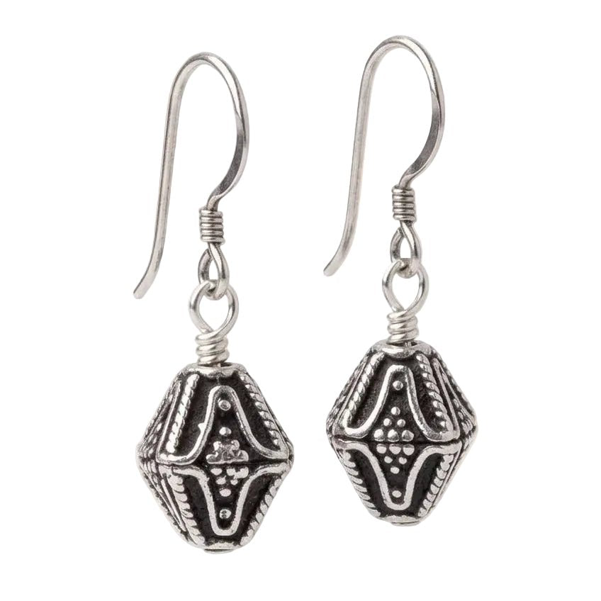 10x8mm Pyramid Bead with Miligrain Design Set of 4 pieces - Beadsofcambay.com