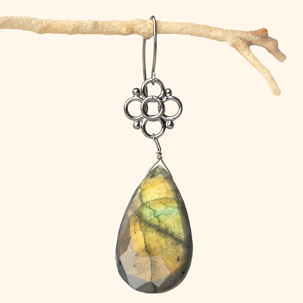 13mm Quatrefoil with 2mm Large Hole Spacer Set of 6 Pieces - Beadsofcambay.com