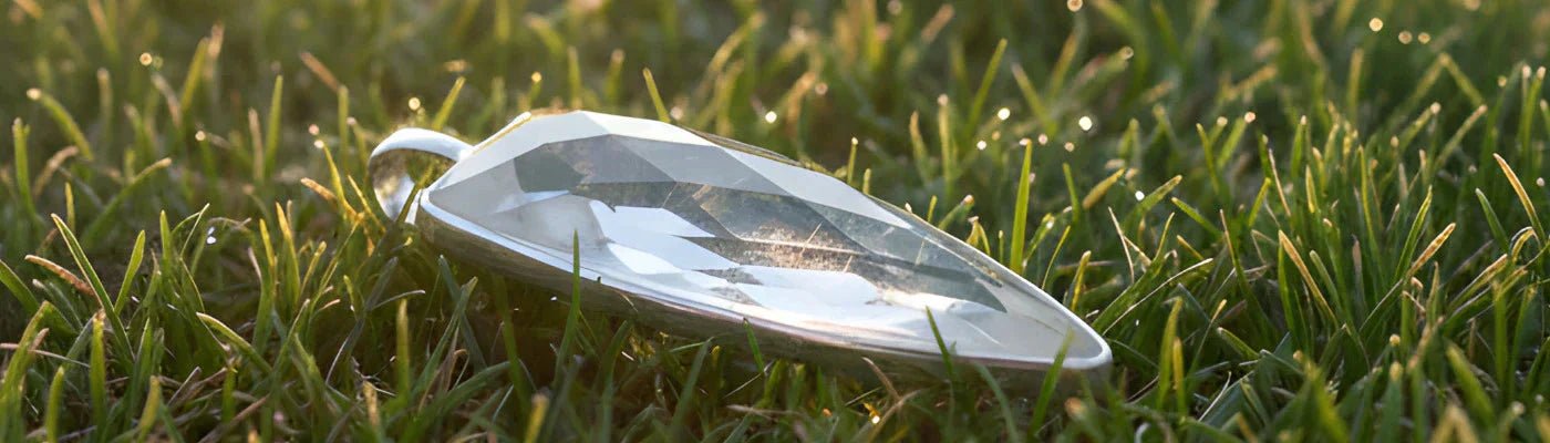 Clear Quartz Meaning: Healing Properties, Benefits, and Uses - Beadsofcambay.com