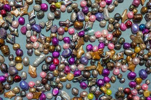 Colors of freshwater pearls 2025