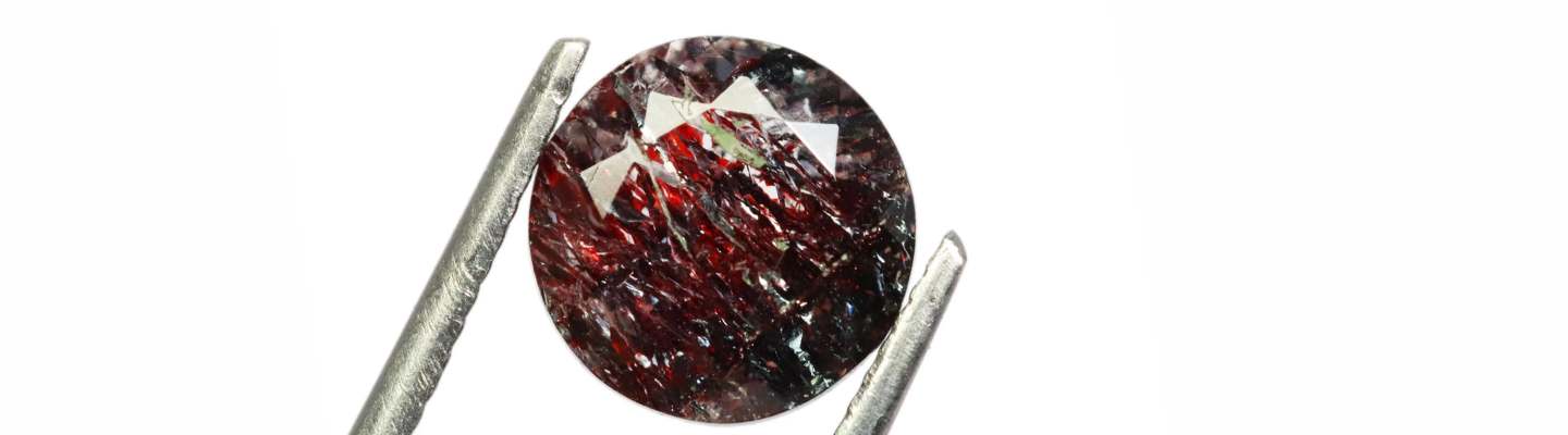 Lepidocrocite: Meaning, Healing Properties, Benefits, Uses & More - Beadsofcambay.com