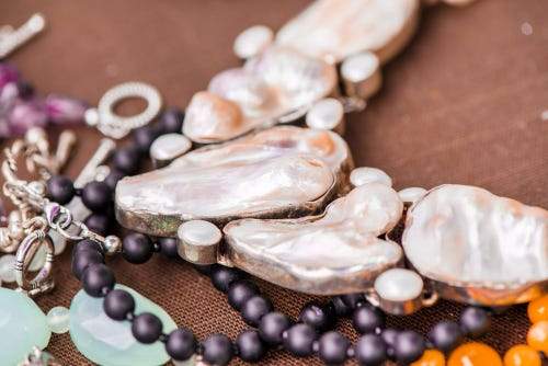 The Intriguing Background of Biwa Pearl Beads - Beadsofcambay.com