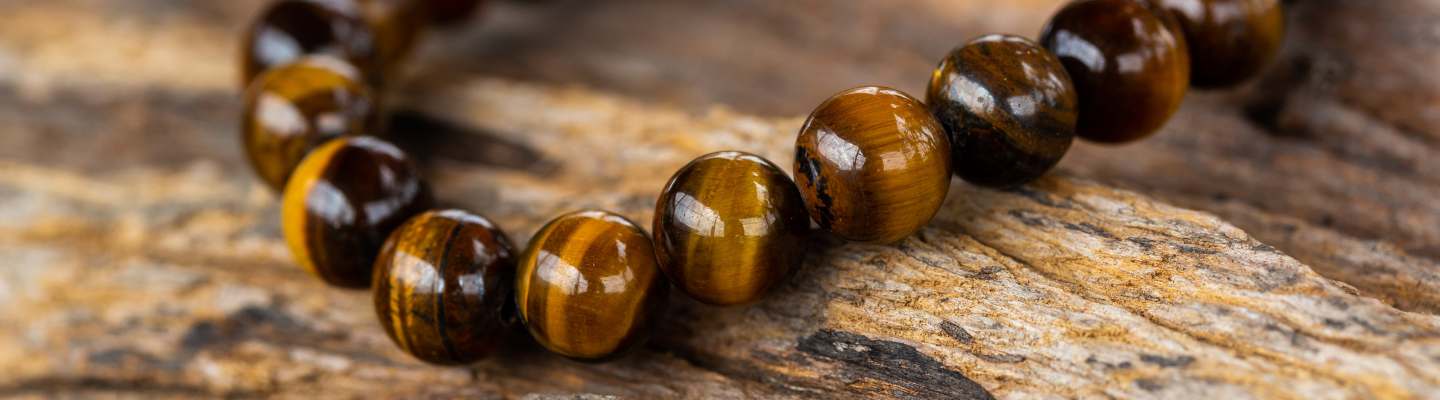 Tigers Eye Meaning: Healing Properties, Benefits, and Uses - Beadsofcambay.com