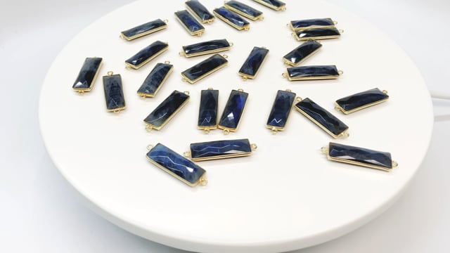 Beadsofcambay 31x11mm Vermeil Bezel Labradorite Bar 2 ring Connector North South 1 piece View 1