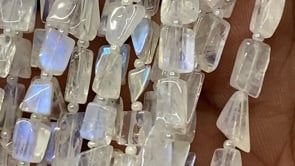 Beadsofcambay 5x4-7x5mm Rainbow Moonstone Plain Nugget Beads 7.5 inch 17 pieces AA View 1