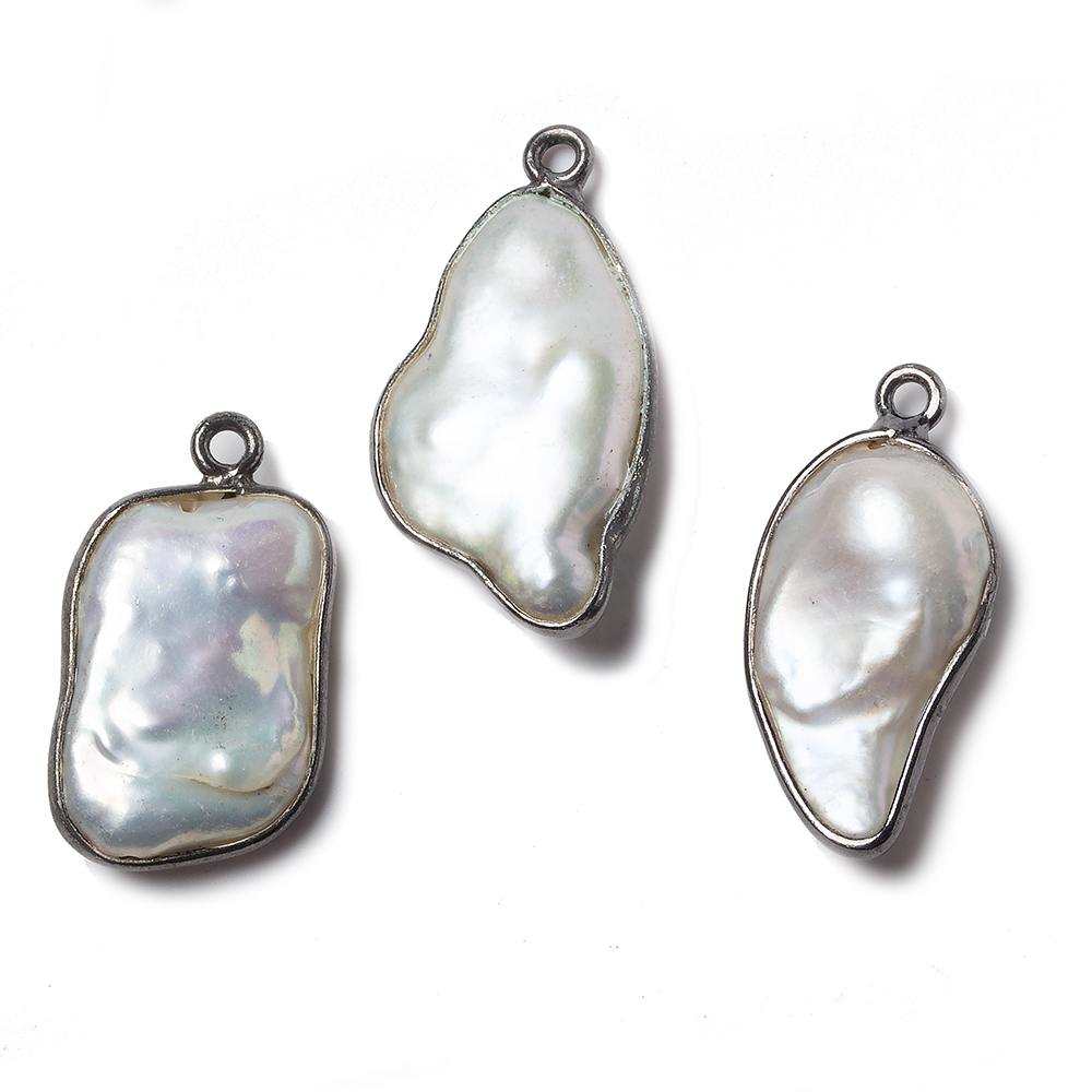 22x13mm Black Gold Bezeled Rose' White Keshi Pearl Pendant 1 piece - Beadsofcambay.com