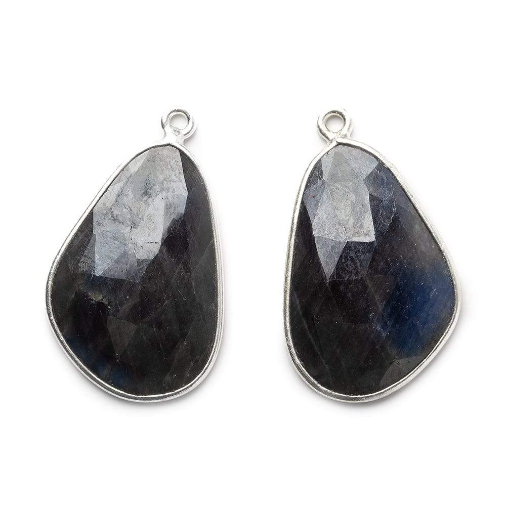 23x16mm Silver .925 Bezel Blue Sapphire faceted free shape Pendant Set of 2 pieces - Beadsofcambay.com
