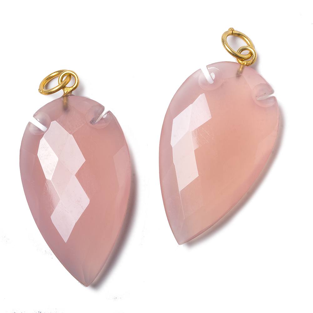 36x20mm Rose Pink Chalcedony Faceted Arrowhead Focal Pendant 1 piece - Beadsofcambay.com