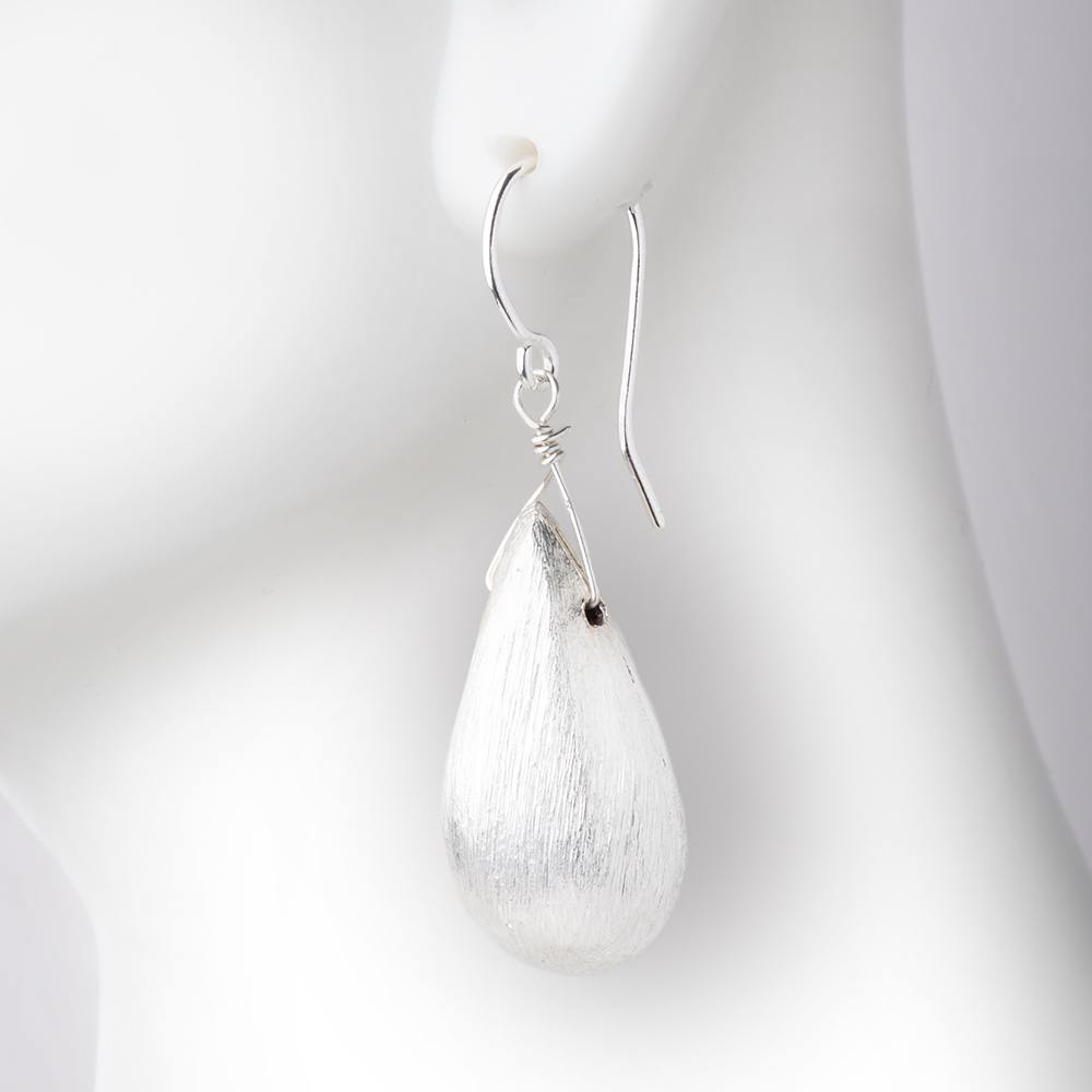 Beadsofcambay 26x13mm Sterling Silver Plated Copper Bead Tear Drop Brushed Finish 2pcs